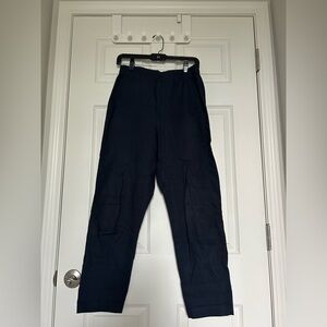 Uniqlo Linen-cotton blended pants.